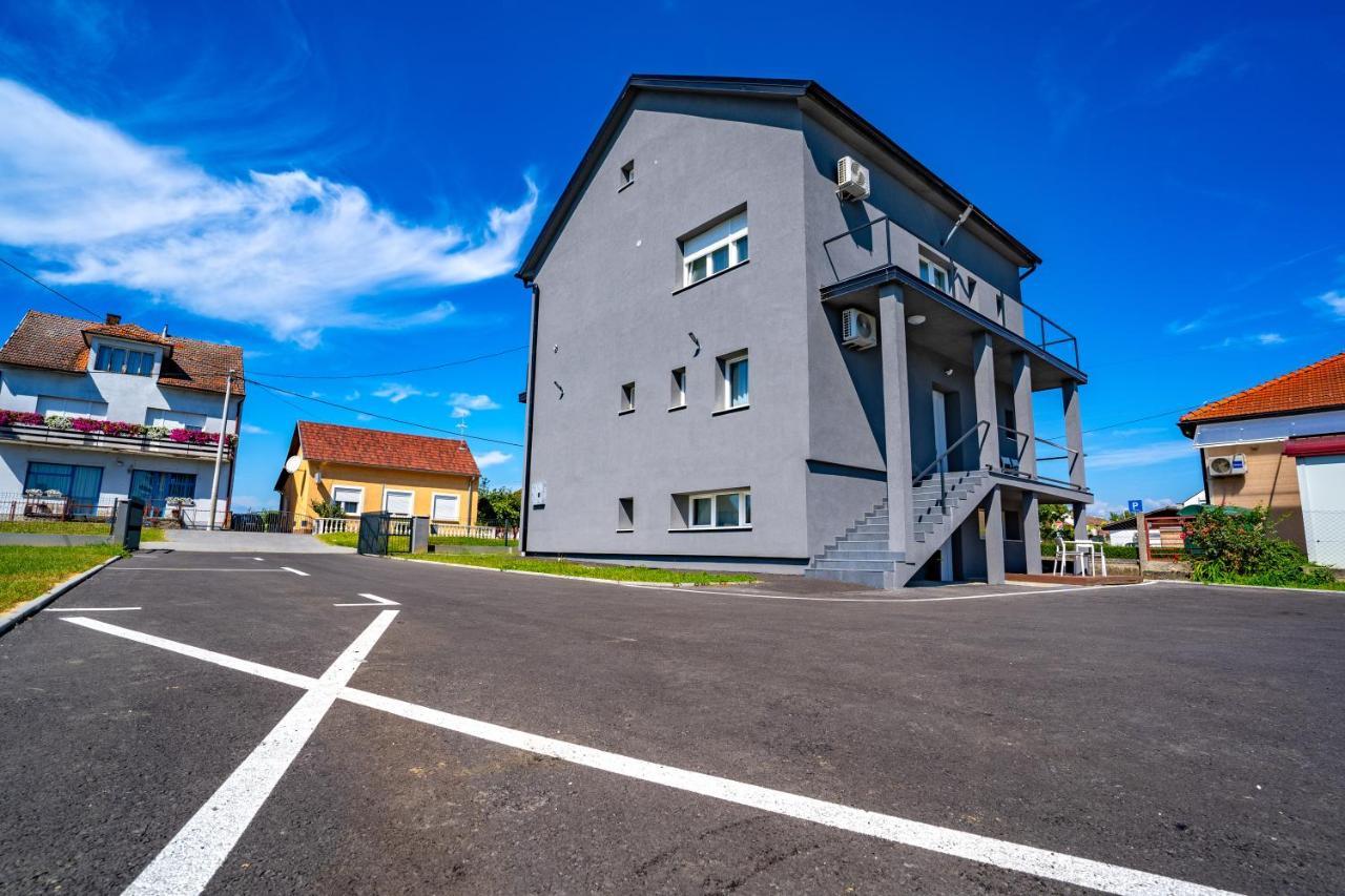 Km Therooms Belovár Kültér fotó